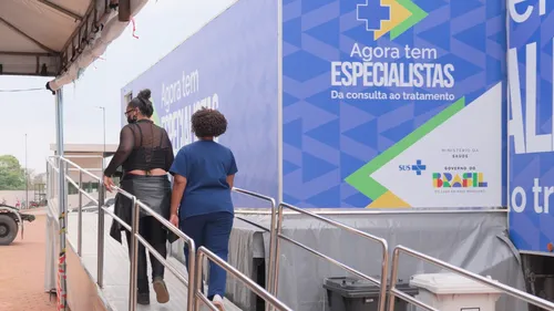 
				
					Campina Grande e Patos recebem carretas com exames gratuitos de câncer de mama
				
				
