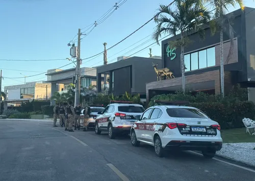 
				
					Casa de Hytalo Santos é alvo de busca e apreensão; vídeo
				
				