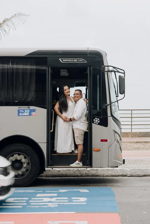 
				
					Casamento no Litoral Sul da Paraíba viraliza após noiva chegar de ônibus ao local da cerimônia
				
				