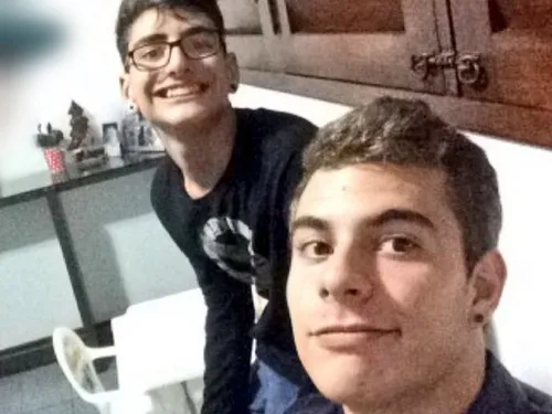 
				
					Chacina de Pioz: STJ nega recurso da defesa de Marvin para levar processo ao STF
				
				