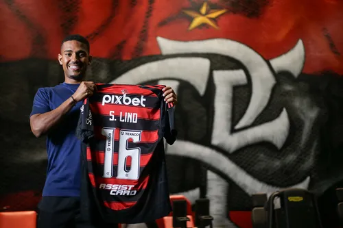 
				
					Com Arthur Cabral na lista, confira as maiores compras do futebol brasileiro em 2025
				
				