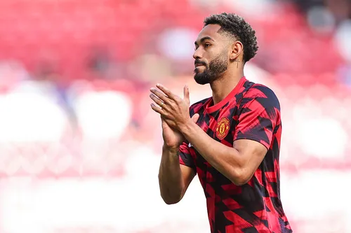 
				
					Matheus Cunha idealiza retorno do Manchester United à Champions League com Michael Carrick
				
				