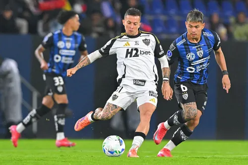 
				
					Com dúvida sobre Hulk, Atlético-MG decide vaga na final da Sul-Americana contra o del Valle
				
				