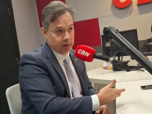 
				
					Com um pé no PP de Aguinaldo, deputado considera "prematuro" acordo sobre comando da Assembleia
				
				