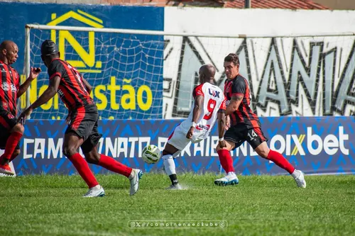 
				
					Confiança-PB e Campinense empatam em 2 a 2 pela 4ª rodada do Paraibano 2026
				
				