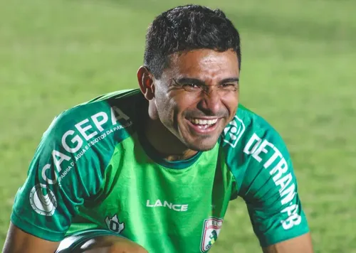 
				
					Confira onde estão os últimos campeões paraibanos de Botafogo-PB e Sousa, em 2019 e 2025
				
				