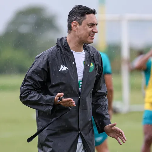 
				
					Campeonato Paraibano 2026: conheça os técnicos dos 10 times
				
				