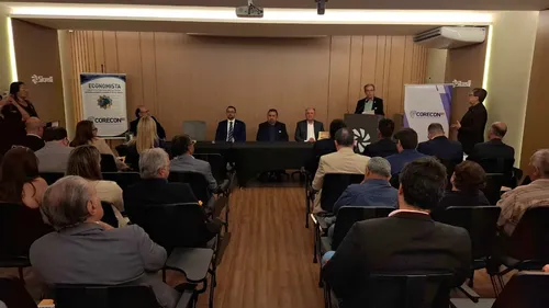 
				
					Conselho de Economia empossa novo presidente e projeta o “Paraíba Sem Dívidas”
				
				