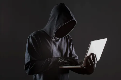 
				
					Crimes virtuais crescem mais de 49%, e roubos caem em 2024 na Paraíba
				
				