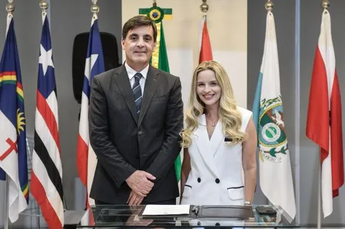 
				
					Dannielle Lucena toma posse em Brasília como procuradora-chefe do MPT da Paraíba
				
				