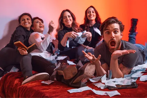 
				
					Exibição ‘Desempregadas’ em Campina Grande
				
				