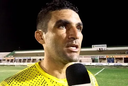 
				
					Dia do Goleiro: relembre os jogadores da posição que marcaram gerações no futebol paraibano
				
				