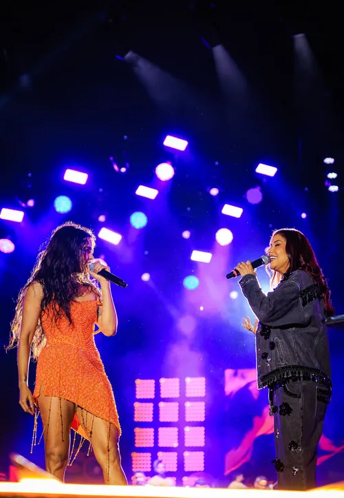 
				
					'Dia mais feliz da minha vida', diz Lucy Alves sobre gravação de DVD em João Pessoa
				
				