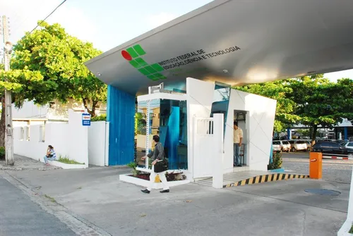 
				
					Concurso do IFPB com 53 vagas e salários de até R$ 4,9 mil inscreve até esta segunda
				
				