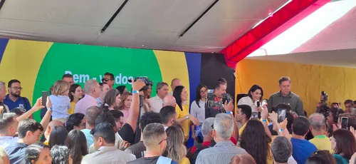 
				
					Efraim é anunciado como candidato de Bolsonaro na Paraíba e deve rachar oposição
				
				