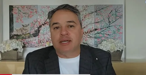 
				
					Efraim reafirma que federação fará oposição a Lula e admite indefinição sobre comando na Paraíba
				
				