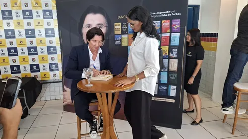 
				
					"Empresa que não está crescendo está morrendo"
				
				