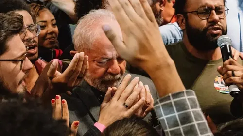 
				
					Entre a lucidez de Lula e a agressividade de Silas Malafaia
				
				