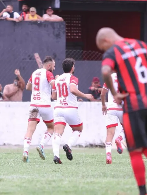 
				
					Esporte de Patos bate o Confiança-PB e respira na luta contra o Z-2
				
				