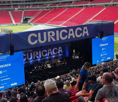 
				
					Estudantes da rede estadual expõem projetos durante evento de inovação em Brasília
				
				
