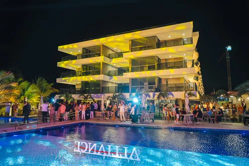 
				
					Falésia: novo endereço do alto padrão na Praia do Seixas
				
				