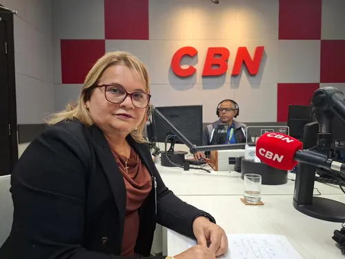 
				
					"Faltou acolhimento", diz juíza que determinou tratamento psiquiátrico a homem morto por leoa
				
				