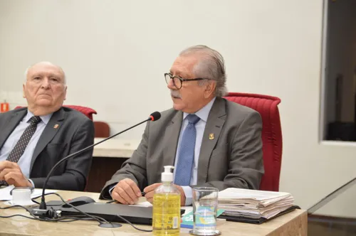 
				
					Fernando Catão se despede do TCE-PB e Assembleia Legislativa inicia disputa pela nova vaga
				
				