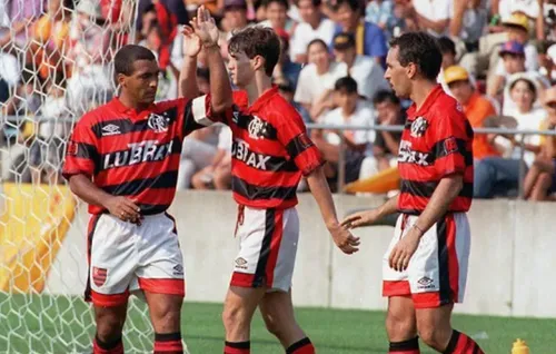 
Flamengo, Corinthians e Cruzeiro: assim como o Treze, outros times falharam no ano do centenário
