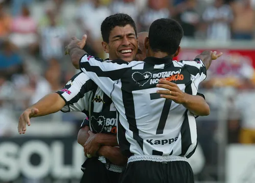
Flamengo, Corinthians e Cruzeiro: assim como o Treze, outros times falharam no ano do centenário
