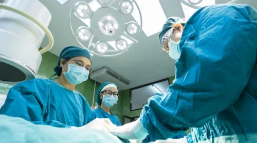 
				
					HUAC faz mutirão de exames e cirurgias para pacientes da fila de espera
				
				