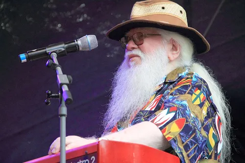 
				
					Hermeto Pascoal em 10 discos
				
				