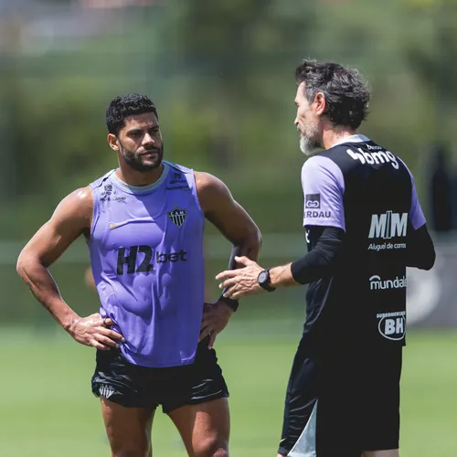 
					Hulk é anunciado pelo Fluminense e assina contrato até o fim de 2027
				
				