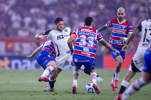 
				
					Hulk questiona função no Atlético-MG e admite incerteza sobre permanência em 2026
				
				