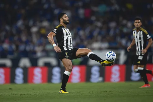 
				
					"Hulk Paraíba, nós gostamos de você": atacante aprova música e fala sobre futuro no Atlético-MG
				
				