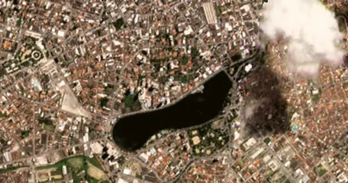 
				
					Imagens de satélite mostram Açude Velho mudando de cor antes de toneladas de peixes mortos
				
				