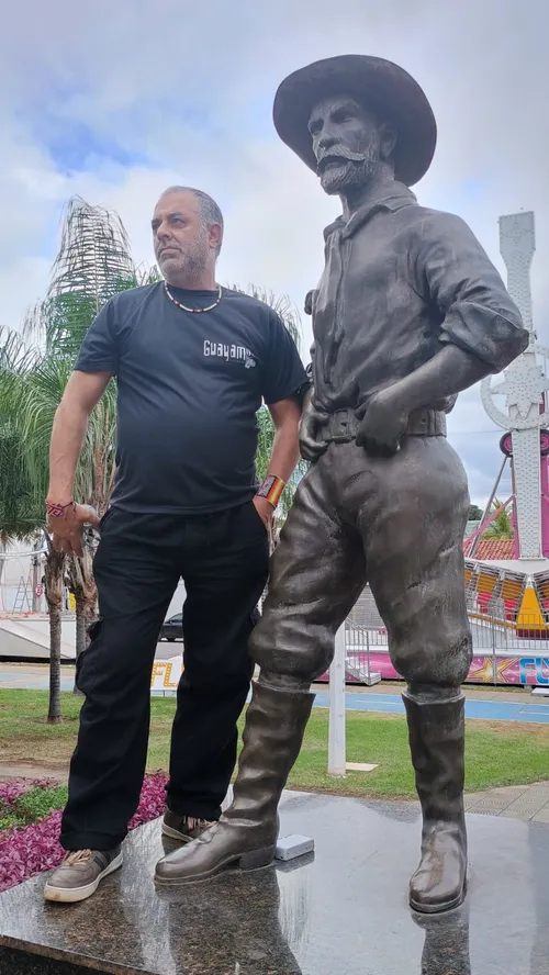 
				
					Indiana Jones: pesquisador refaz passos de explorador que inspirou personagem do cinema
				
				