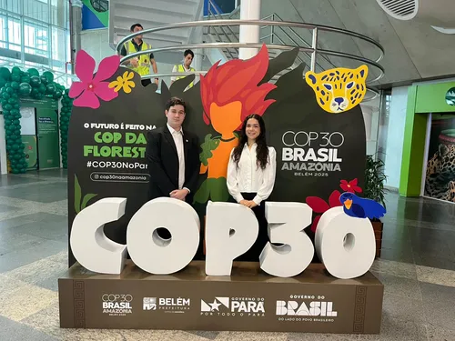 
				
					Jovens do Marista Pio X levam a Belém projeto que une sustentabilidade e geração de renda
				
				