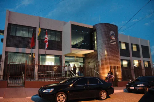 
				
					Justiça determina que prefeitura de Santa Luzia remova pichações de facções
				
				