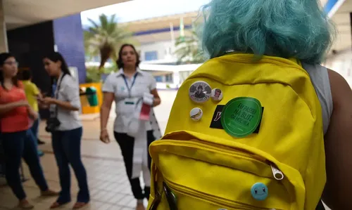 
				
					Lei que define peso máximo de mochilas escolares é sancionada na Paraíba
				
				