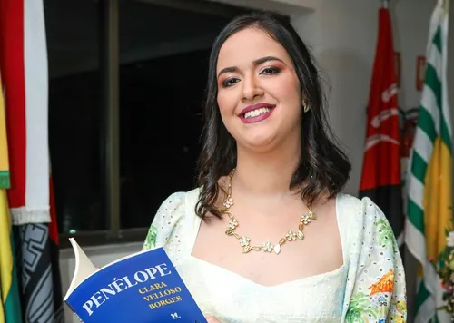 
				
					Livro de paraibana ambientado no Hotel Tambaú é finalista em prêmio
				
				