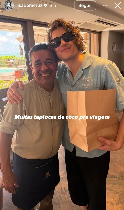 
				
					Lucas Pinheiro curte João Pessoa ao lado de Isadora Cruz e leva tapiocas de coco na bagagem
				
				