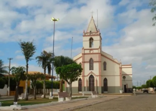 
				
					MP investiga gastos de Santana dos Garrotes com show durante calamidade pública
				
				