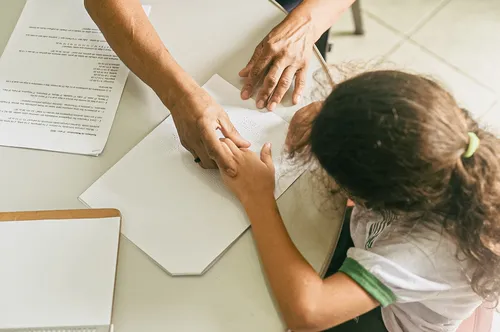 
				
					Mais de 30 mil crianças e adolescentes estão sem estudar na Paraíba, aponta pesquisa
				
				