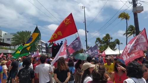 
				
					Manifestantes se renem contra PEC da blindagem e PL da anistia na Paraba
				
				