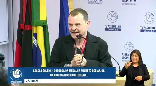 
				
					Matheus Nachtergaele é homenageado com a medalha Augusto dos Anjos na ALPB
				
				