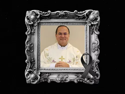 
				
					Monsenhor Nicodemos, idealizador do Santuário de Frei Damião, é sepultado em Guarabira
				
				