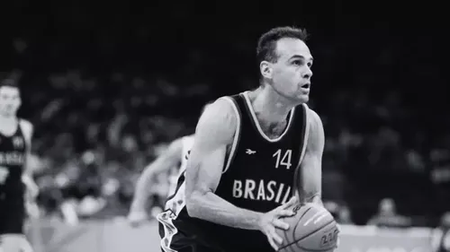 
				
					Morre Oscar Schmidt, lenda do basquete brasileiro
				
				