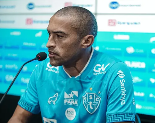 
				
					Nino Paraíba admite erro ao se associar a esquema de apostas e busca recomeço na Série C
				
				