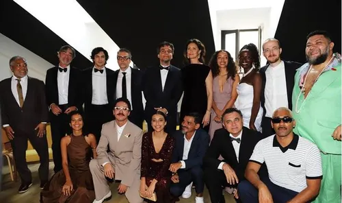 
				
					‘O Agente Secreto’: elenco paraibano celebra conquista do Globo de Ouro; ‘Vitória do Brasil’
				
				