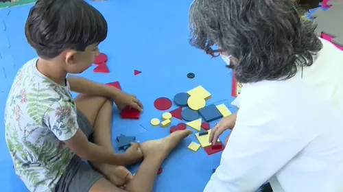 
				
					"O futuro do autismo é o fim do autismo"
				
				